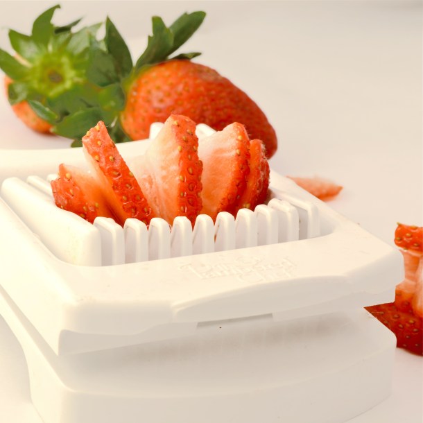 Chocolate stawberry layer cake