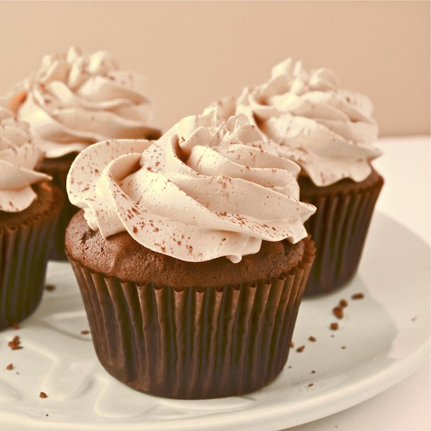 Mocha Caramel Cream Cupcakes!