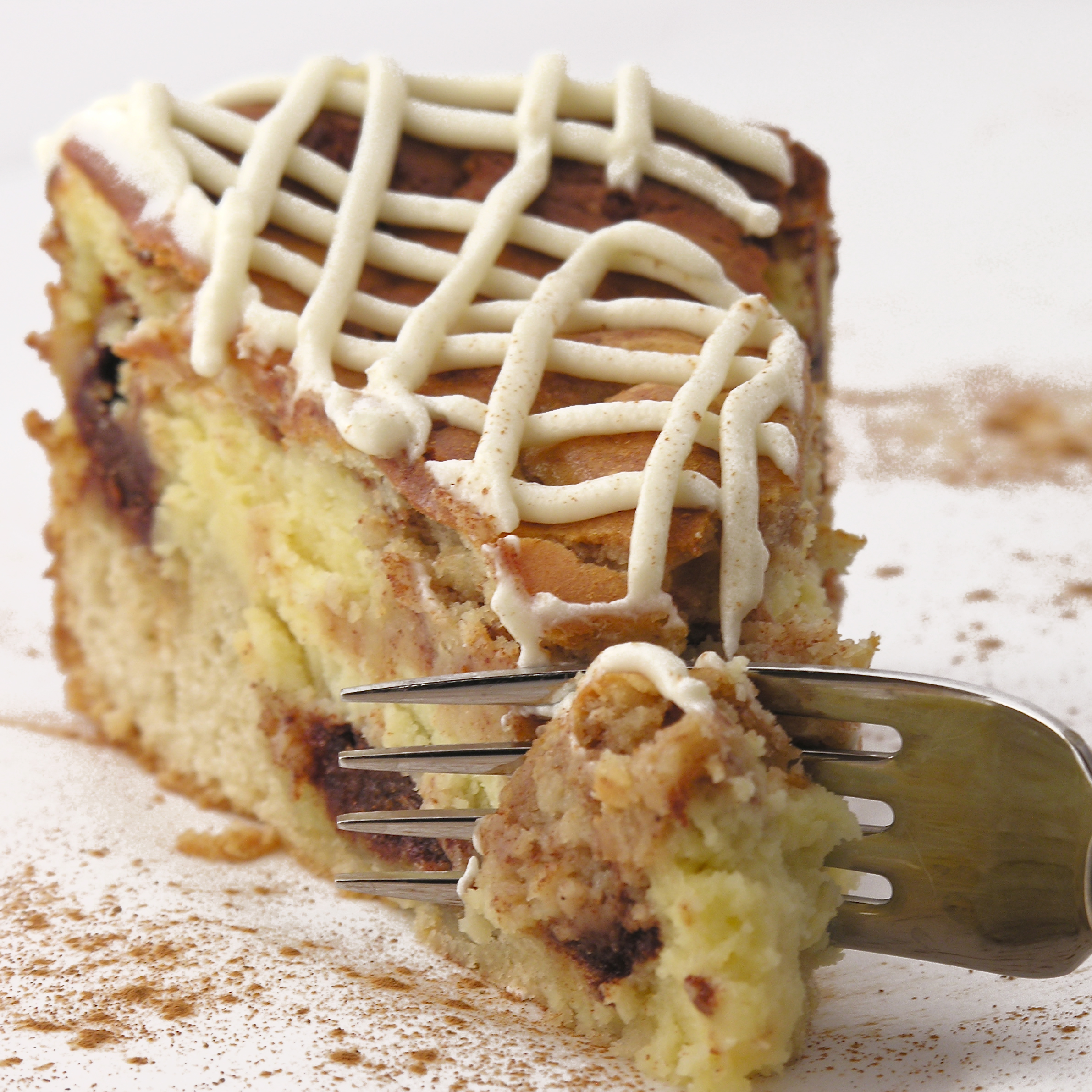 Cinnamon Roll Cheesecake!!!!