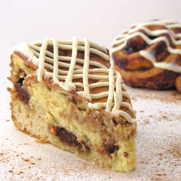 Is it cheesecake?  Is it cinnamon roll?It's BOTH!!!!!