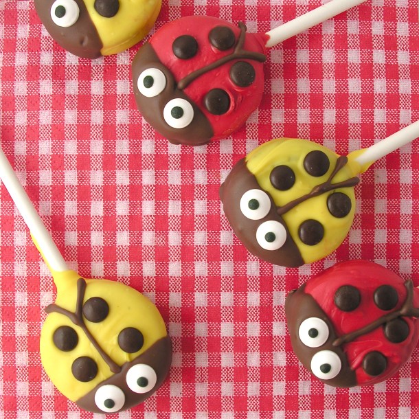 Lady bug Oreo Pops!