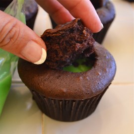 Filling cupcakes with slime!