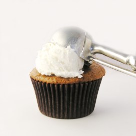 Root Beer Float Cupcakes