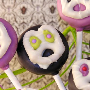 JeepersCreepers Oreo Pops1