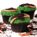 Edible Jello Earthworm Cupcakes