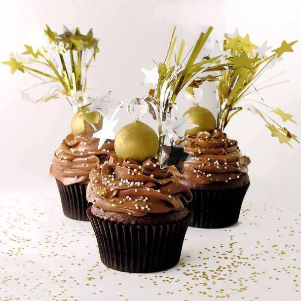 Ball Drop Cupcakes4