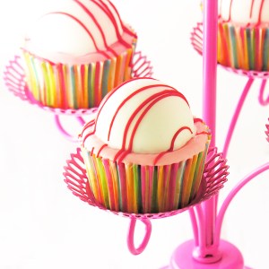 Berry Bomb Cupcakes1