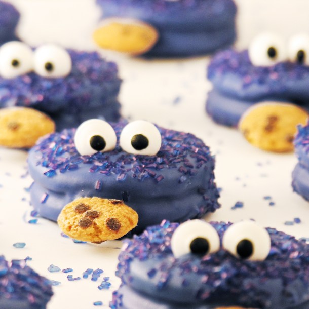 Cookie Monster Oreos7