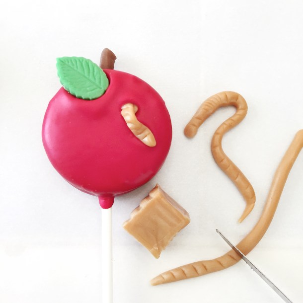 Apple Oreo Pop- making caramel worms!