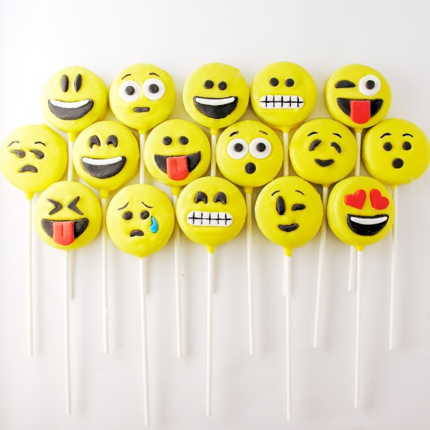 Emoji Oreo Pops