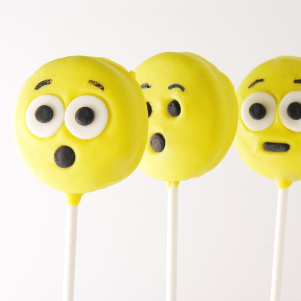 Emoji Oreo Pops