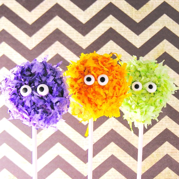 hairy-monster-oreo-pops