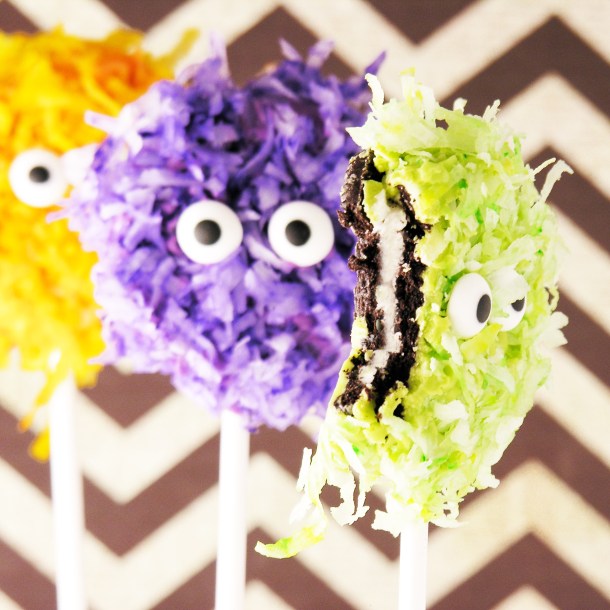 hairy-monster-oreo-pops