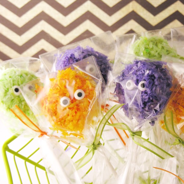 hairy-monster-oreo-pops