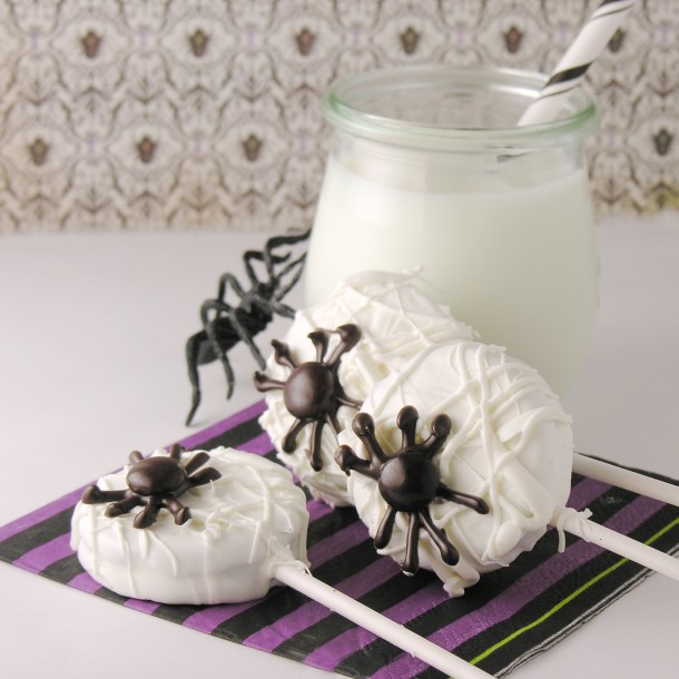 spiderweb-oreo-pops