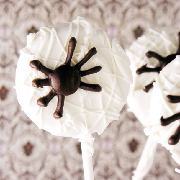 spiderweb-oreo-pops