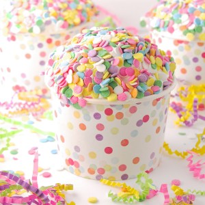 strawberry-cream-confetti-cups