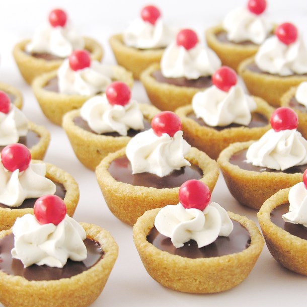 boston-cream-cookie-cups