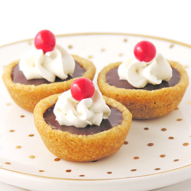 boston-cream-cookie-cups