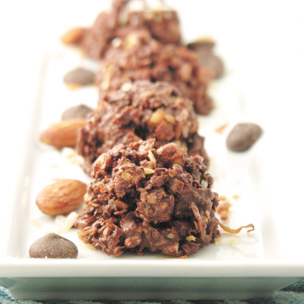 dark-chocolate-almond-bites1