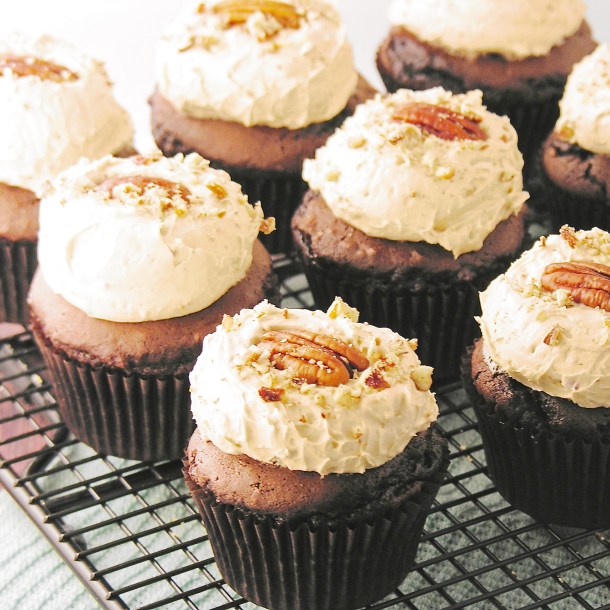 maple-pecan-cupcakes