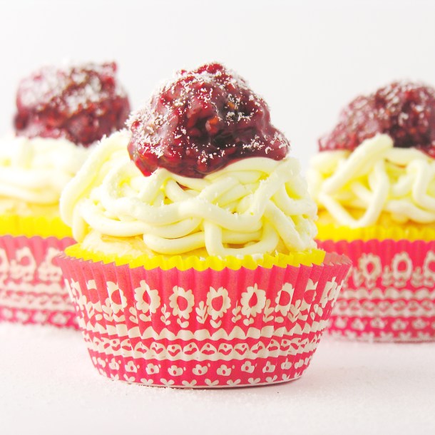 spaghetti and meatball april fools cupcakes
